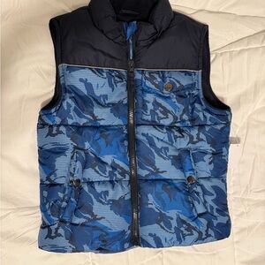 Boys Blue Camouflage Puffer Vest (size 7) NWT